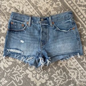 Levi's 501 midrise denim shorts 27W.